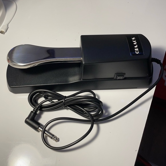 Sustain Piano Pedal - Picture 2 of 3